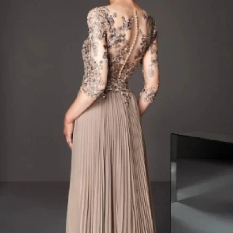 Elegant mother-in-law banquet V-neck evening dress, noble aura, queen lace pleated ball gown, performance long style - Image 6